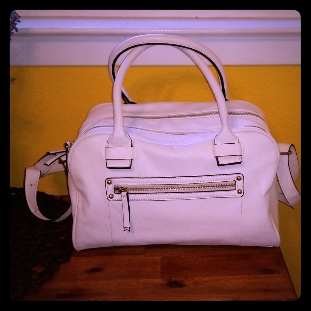 White leather double zipper purse